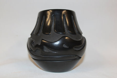 Santa Clara Pottery : Native American Santa Clara Pottery Jar, by Stella Chavarria #153-Sold