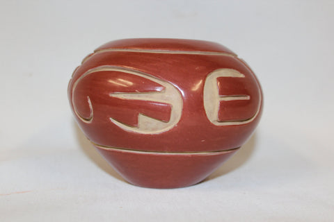 Santa Clara Pottery : Native American Santa Clara Pottery Jar, by Stella Chavarria #152-Sold