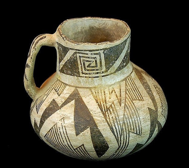 Black on White Pottery : Very Nice anasazi Black on White Pottery Pitcher #285